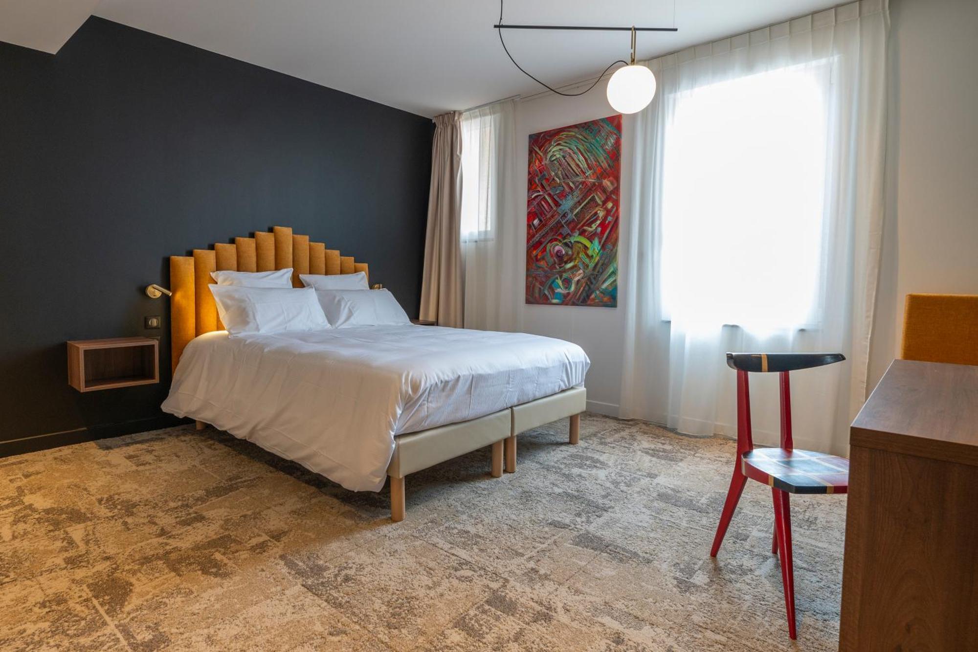 Hotel Les Pins แซ็ง-โทรจง-เลส์-แบ็งส์ ภายนอก รูปภาพ