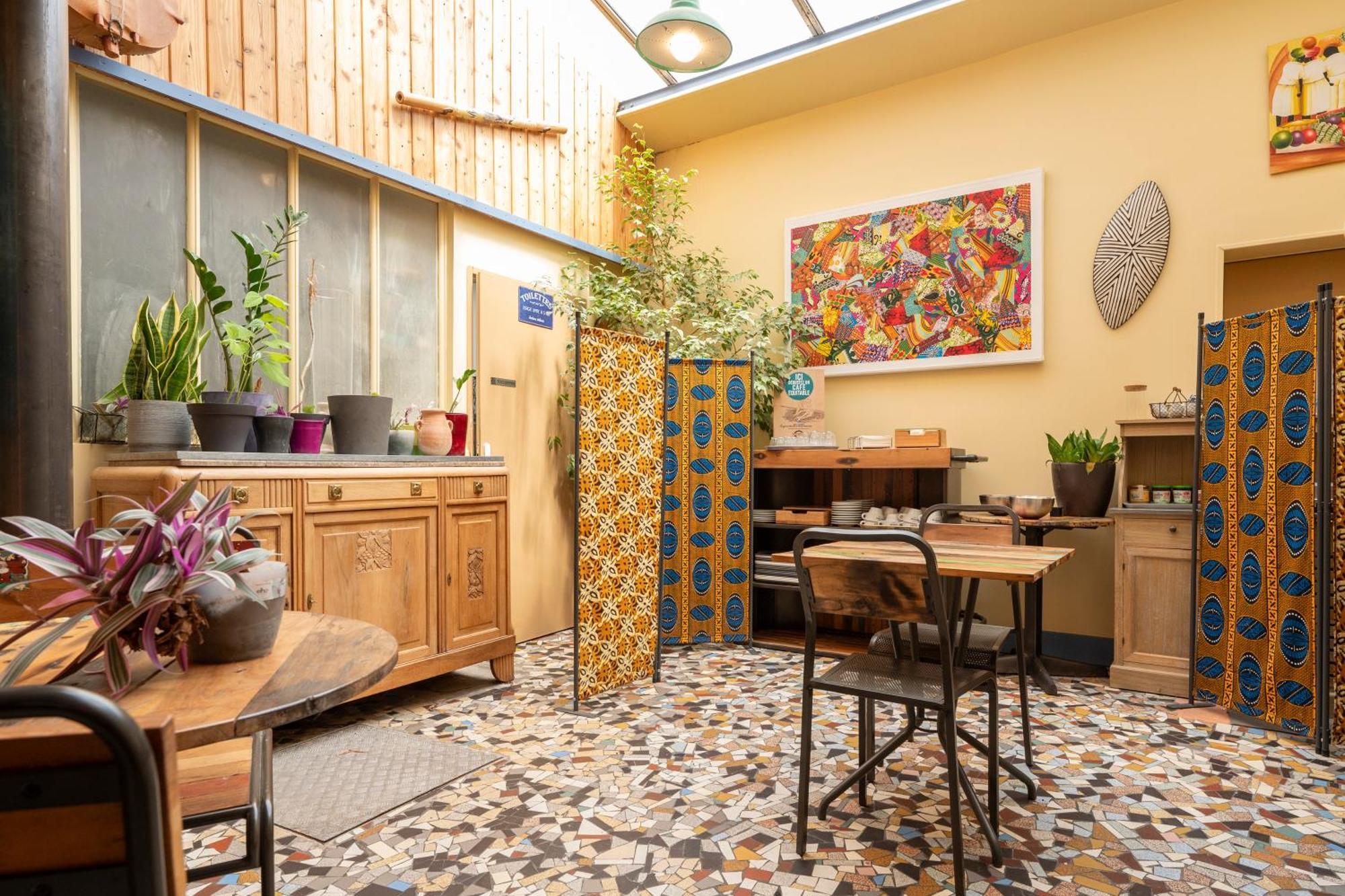 Hotel Les Pins แซ็ง-โทรจง-เลส์-แบ็งส์ ภายนอก รูปภาพ